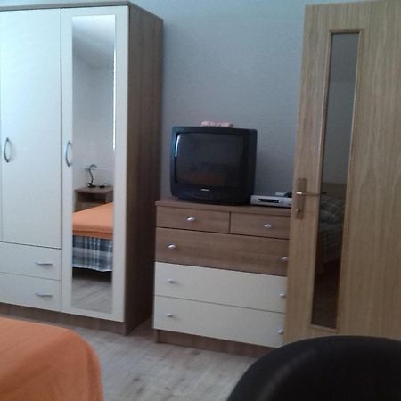 Apartments Batarilo Gornji Karin Habitación foto