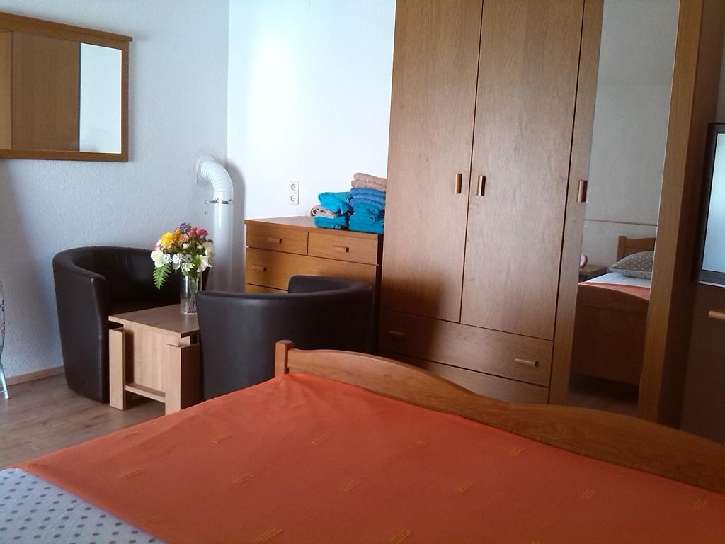 Apartments Batarilo Gornji Karin Habitación foto