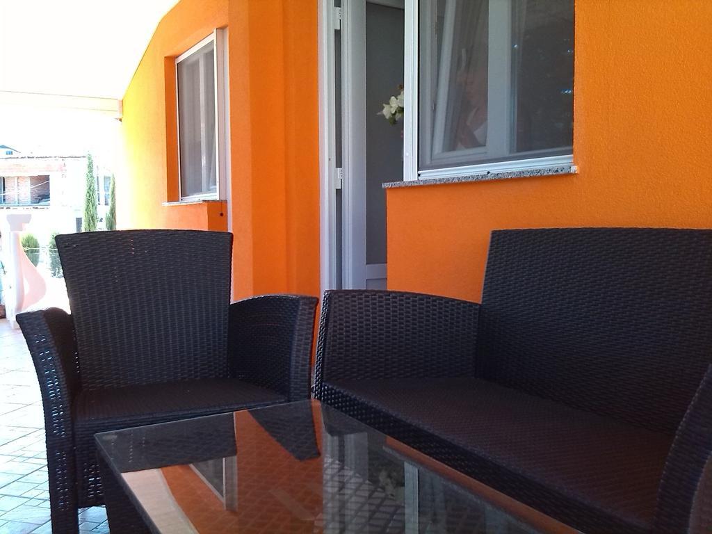 Apartments Batarilo Gornji Karin Habitación foto